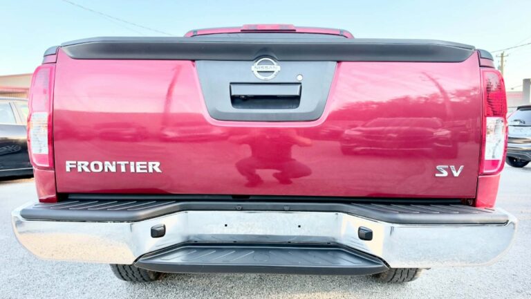2020 NISSAN FRONTIER SV