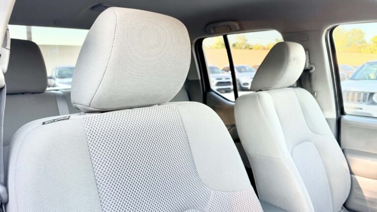 2020 NISSAN FRONTIER SV