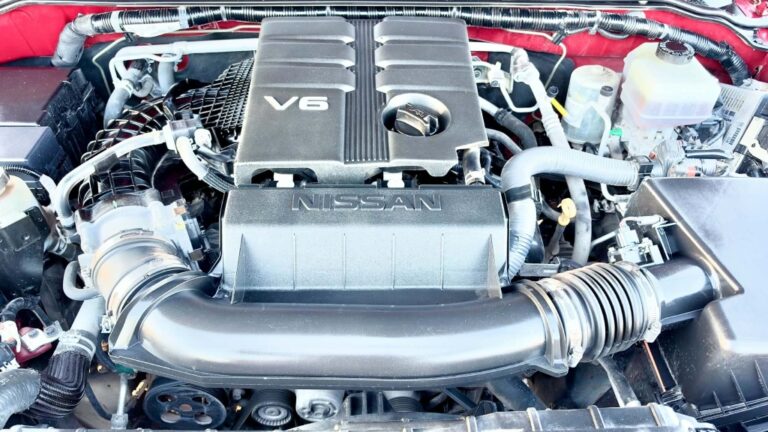 2020 NISSAN FRONTIER SV