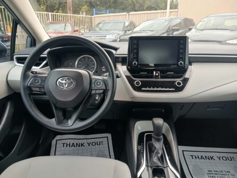 2022 TOYOTA COROLLA LE